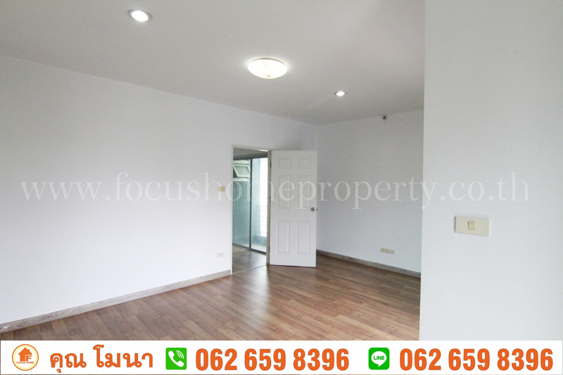 ขาย ไอ-เพลส รามอินทรา 23 ทาวน์โฮม 3 ชั้น หลังมุม  